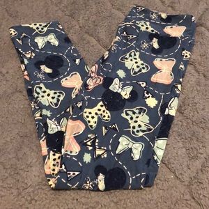🌟 All leggings 2/$10 🌟 Lularoe Disney leggings